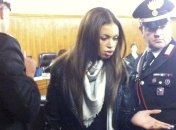 Карима Эль-Маруг не давала показаний в суде по делу Берлускони