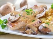 Рецепт дня: белые грибы в сметане