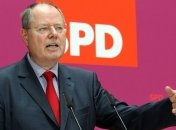 От кандидата в канцлеры из СДПГ потребовали раскрыть доходы