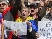 В Кишиневе напротив госучреждений  начали устанавливать палатки