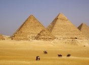 В Киеве мать с дочерью обманули 37 людей, продав "липовых путевок" на 2 млн грн