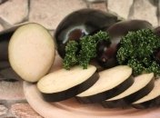 Простые и вкусные закуски из баклажанов: ТОП-3 рецепта