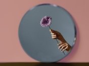 Это средство для мытья зеркал всегда под рукой