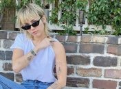 "Мой опыт самоизоляции несравним с опытом изоляции большинства людей" - Майли Сайрус (Видео)