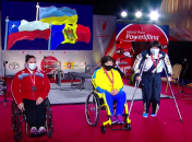 Наталья Олейник (по центру)