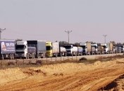 Израиль возобновил оказание гуманитарной помощи в сектор Газа