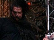 Умер басист группы Deftones