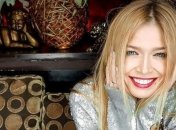 Вера Брежнева удивила необычным макияжем