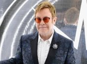 Элтон Джон неожиданно появился на сцене в балетной пачке (Фото, Видео)