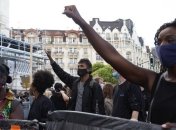 Нет "рабам" и "черному списку": Twitter заменит некоторые слова на фоне протестов в США