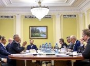 КСУ сообщил дату рассмотрения "языкового закона"