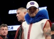 Чемпион мира по боксу подрался в баре