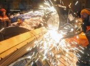 Коммунальщики начали разбирать баррикады возле Киевсовета