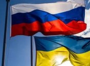 Прапори України і Росії