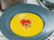 Картопляний суп з куркумою