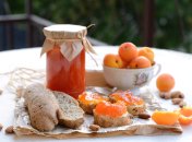 Как сохранить красивый цвет варенья: 5 простых советов