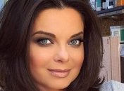 Наташа Королева показала фанатам свои резвые игры с Тарзаном в бане