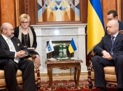 Турчинов: Мы рассматриваем вопрос о расширении полномочий регионов