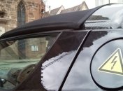 Представлены литий-кислородные аккумуляторы для электромобилей  