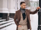 Взимку мати стильний вигляд варто не лише жінкам