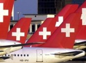 Молния поразила сразу два самолета в Швейцарии