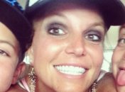 Бритни Спирс отметила праздники с сыновьями и новым бойфрендом