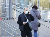 Украинцам не следует забывать о масках и ковид-документах