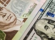 Долар і євро опустилися до важливого психологічного порогу: курс валют на 9 грудня