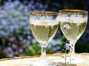 Кому полезно пить шампанское (Фото)