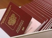 Жителям Крыма уже выдали более 2 тысяч российских паспортов