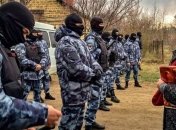 В аннексированном Крыму ФСБ проводит массовые обыски у крымских татар