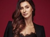 Певица Tayanna показала, как поет песню со своим братом (Видео)