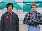 Рождество спасет год: группа "Twenty One Pilots" представила праздничный трек (видео)