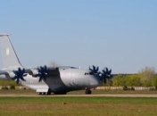 Украинский Ан-77 "взорвал соцсети": впечатляющее видео 