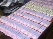 В Луганской области правоохранители поймали чиновника-взяточника 
