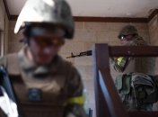 Українські військові