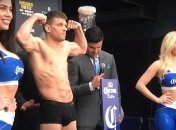 Промоутер Деревянченко потребовал от IBF назначить украинца соперником Головкина