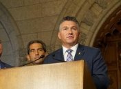 Канадский депутат прокомментировал визит Гройсмана