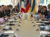 Путин, Меркель и Олланд обсудили урегулирование ситуации на Донбассе