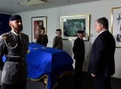 Порошенко почтил память экс-канцлера ФРГ