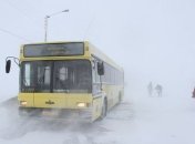 На Одесчине из снежного заноса освободили автобус с туристами