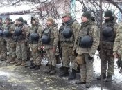 Канада передала для бойцов АТО 10 комплектов средств связи 