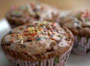 Душевные поздравления с Днем рождения: СМС и открытки