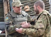 Защитника Авдеевки наградили церковной медалью