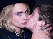 СМИ: Кара Делевинь сыграла тайную свадьбу с актрисой Эшли Бенсон