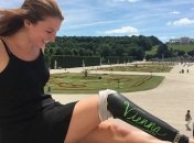 Девушка с протезом объехала всю Европу и завела тревел-блог (Фото)