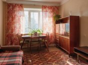 Складно уявити радянську квартиру без килимів та стінок