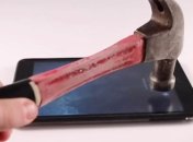 Уникальная пленка защитит экран iPhone и iPad от ударов