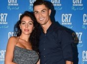 "Агент 700": девушка Роналду поздравила Криштиану после матча с Украиной (Фото)