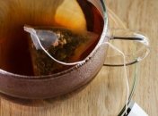 Медики выяснили, что чай в пакетиках оказался полезнее дорогого